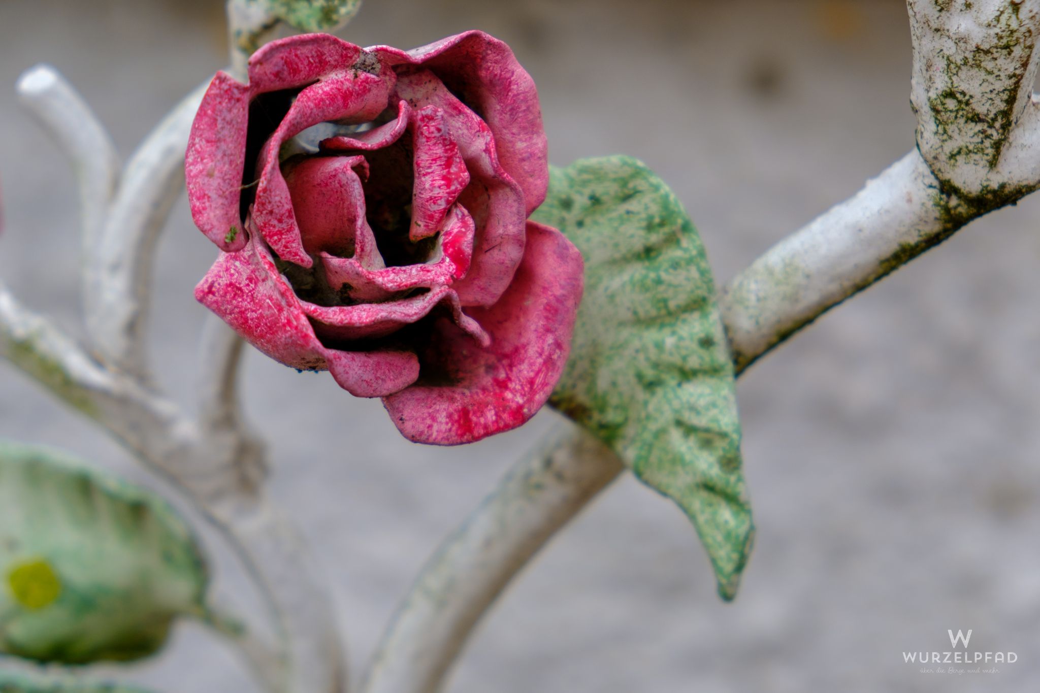 Grabkreuz, Holzhausen, Bayern, Deutschland, 2021